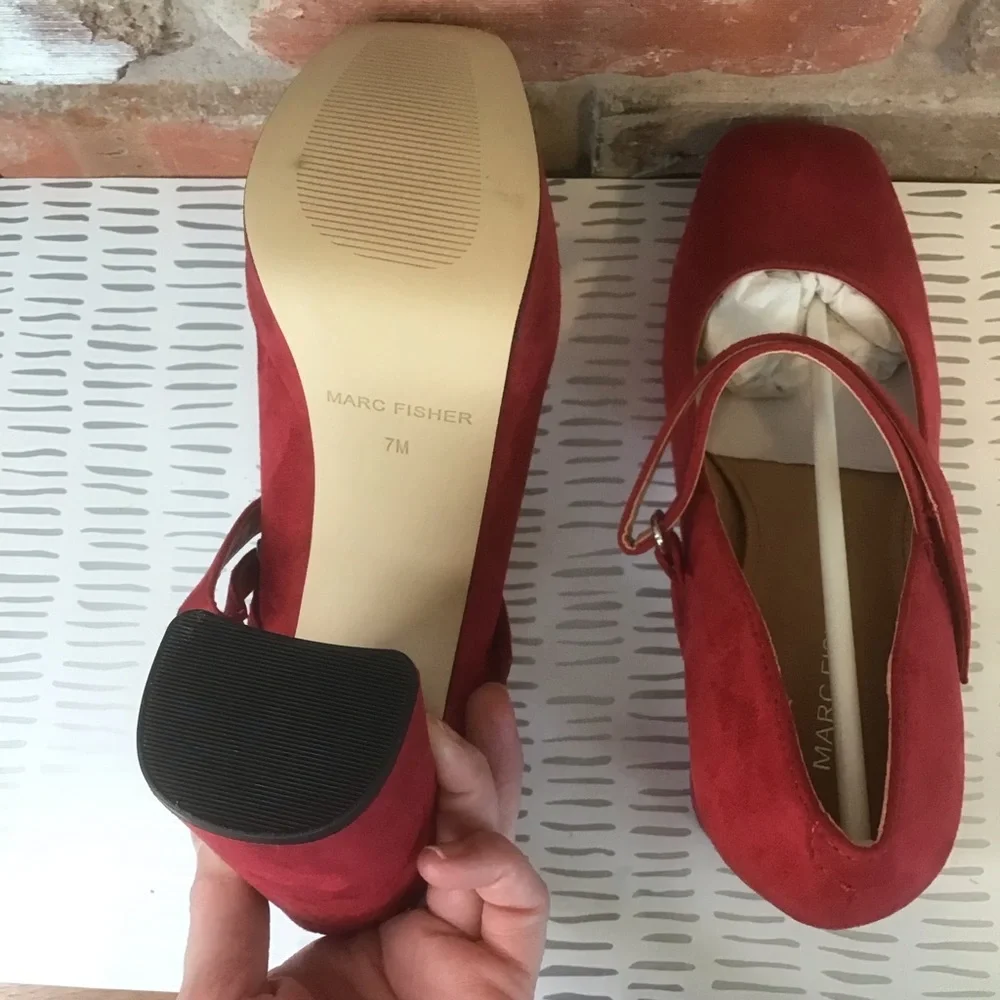 MARC FISHER Women's Red Suede NICOLY MaryJanes Chunky Platform Heels 7 NEW